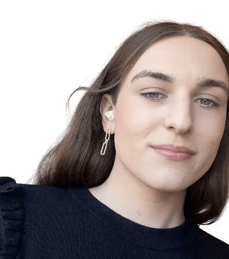 Profile image of Julia